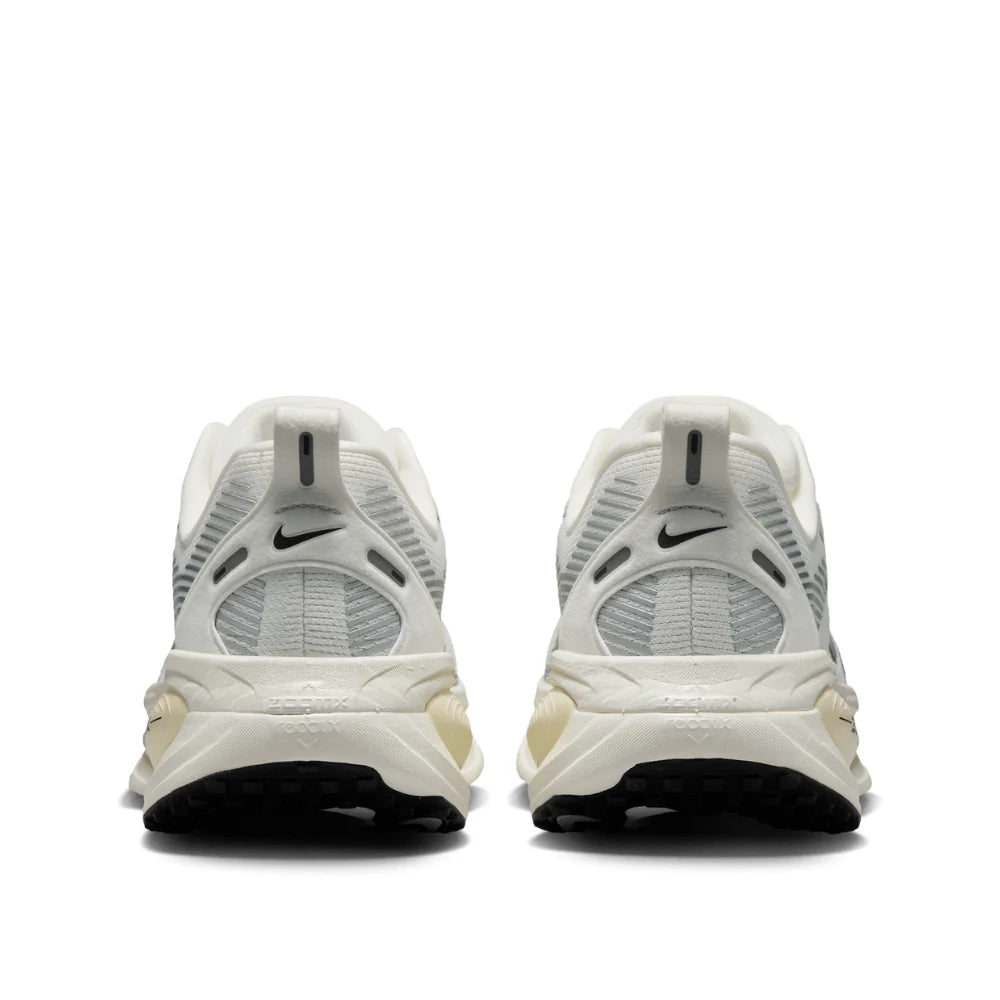 Nike Vomero 18 - Coconut White