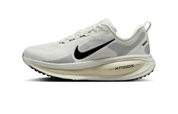 Nike Vomero 18 - Coconut White