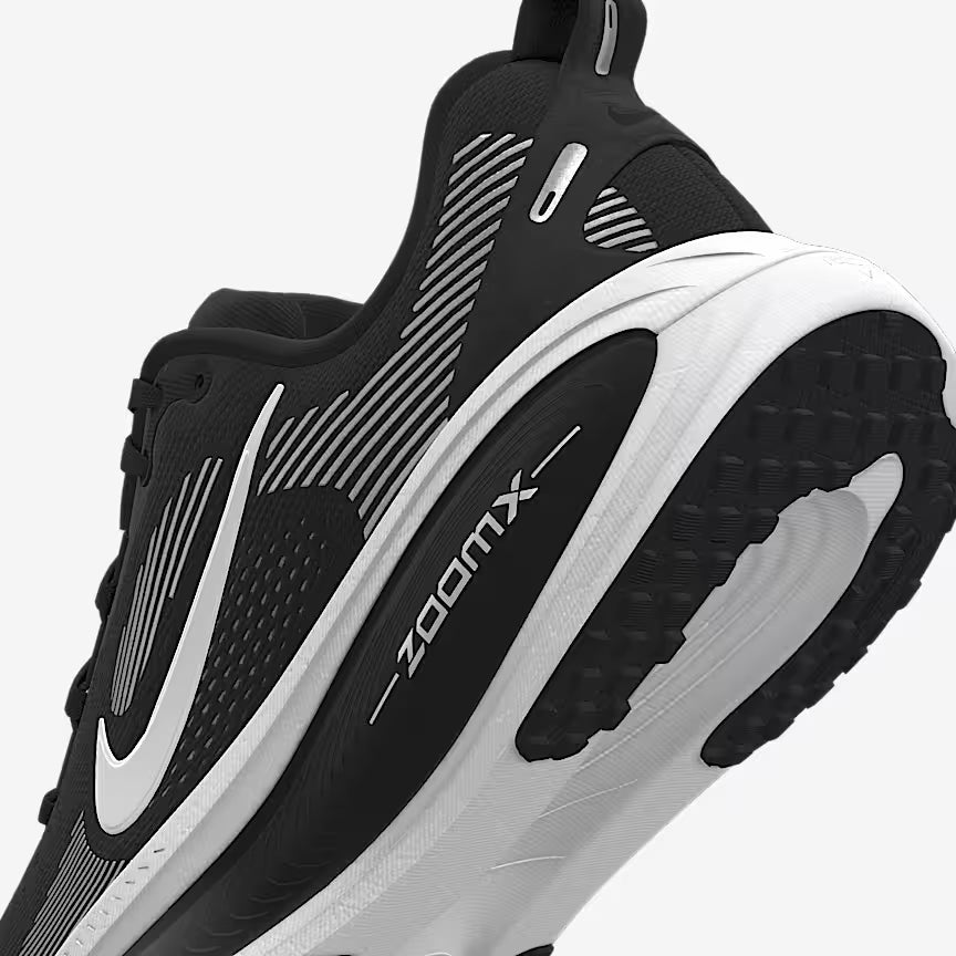 Nike Vomero 18 - Black White